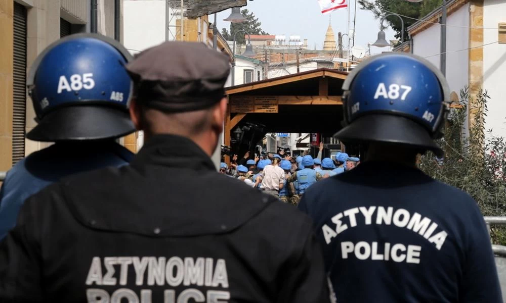 Κύπρος: Η αστυνομία συνέλαβε 64χρονο ψευτογιατρό με παράνομα φαρμακευτικά προϊόντα